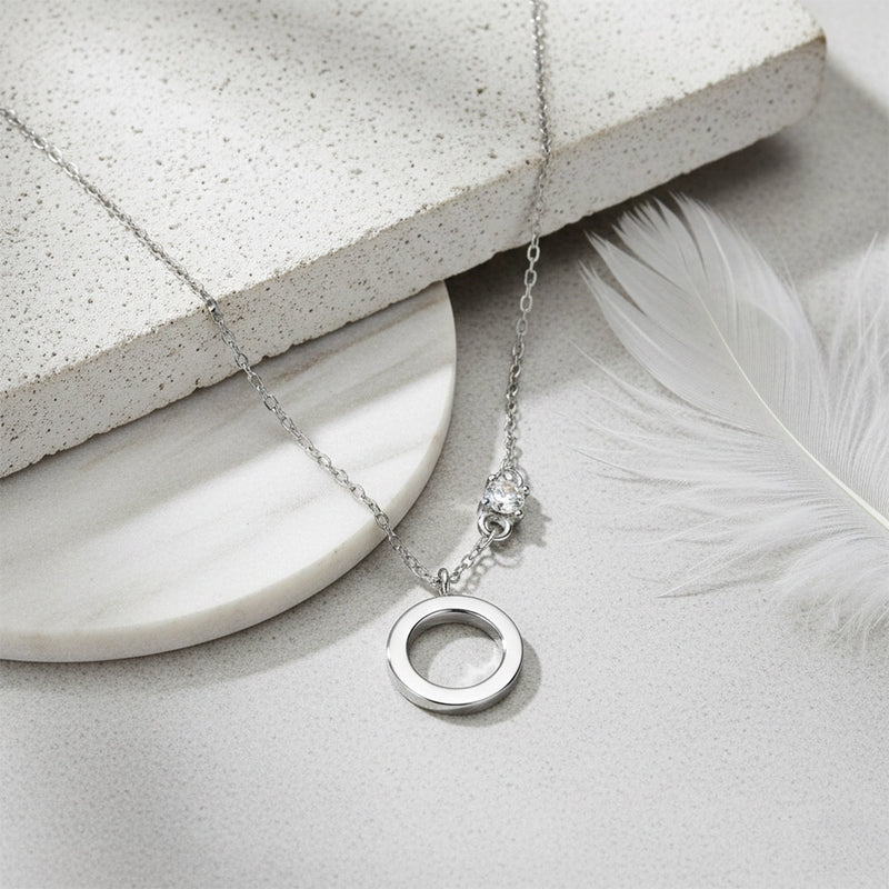 Silver Circle Pendant Necklace.
